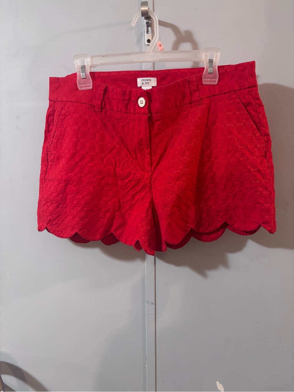 crown & ivy Red Scalloped High-Waist Shorts